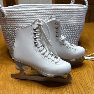 JACKSON 150 Mark 1 Girls ice-skating figure skating skates